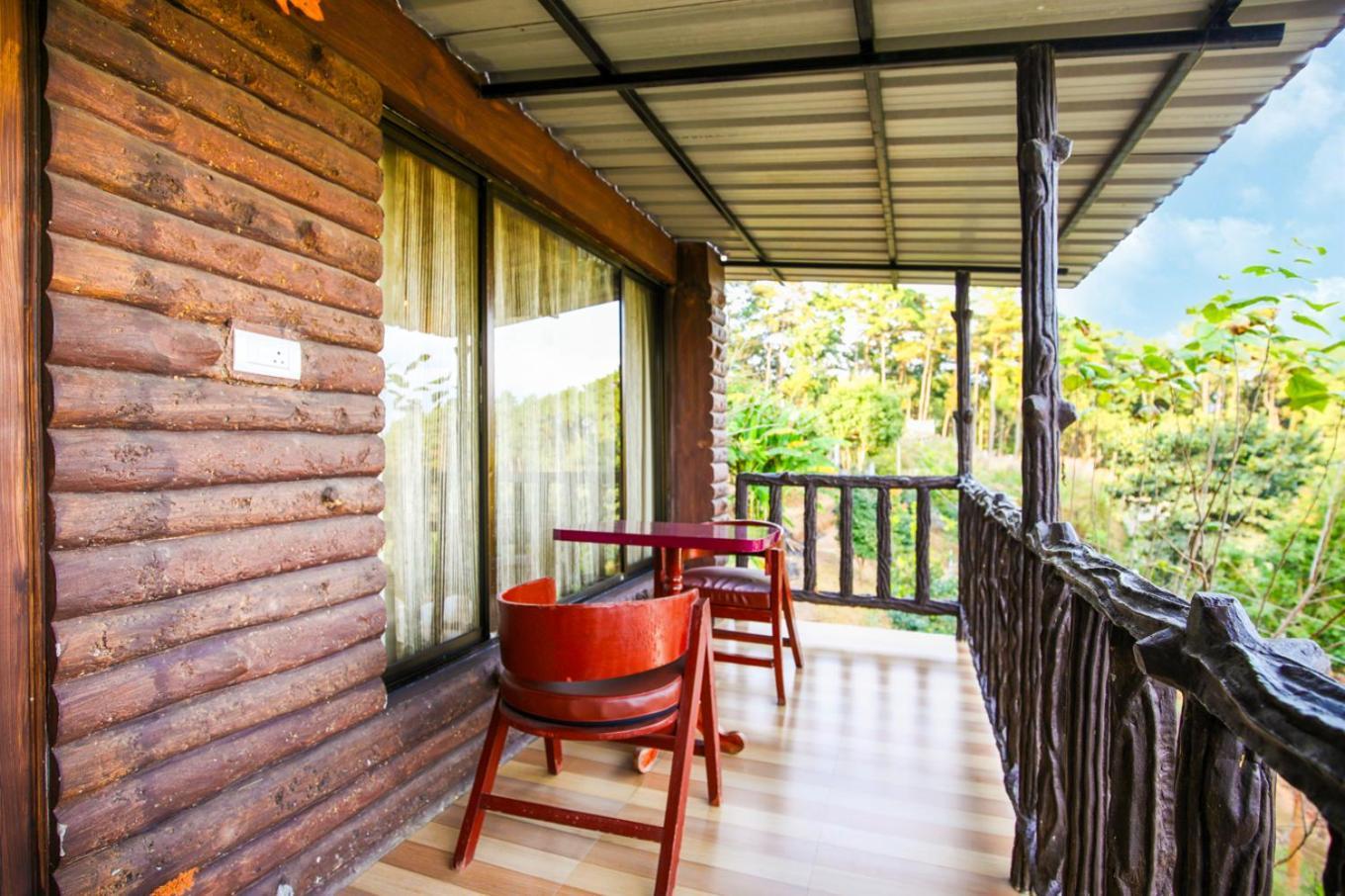 La Nicholas Lake View By Summit Hotels Shillong Luaran gambar