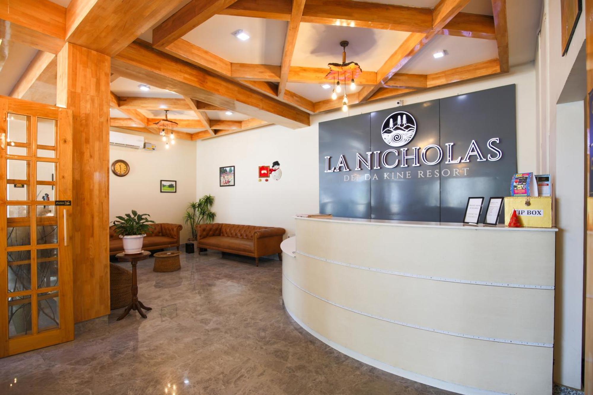 La Nicholas Lake View By Summit Hotels Shillong Luaran gambar