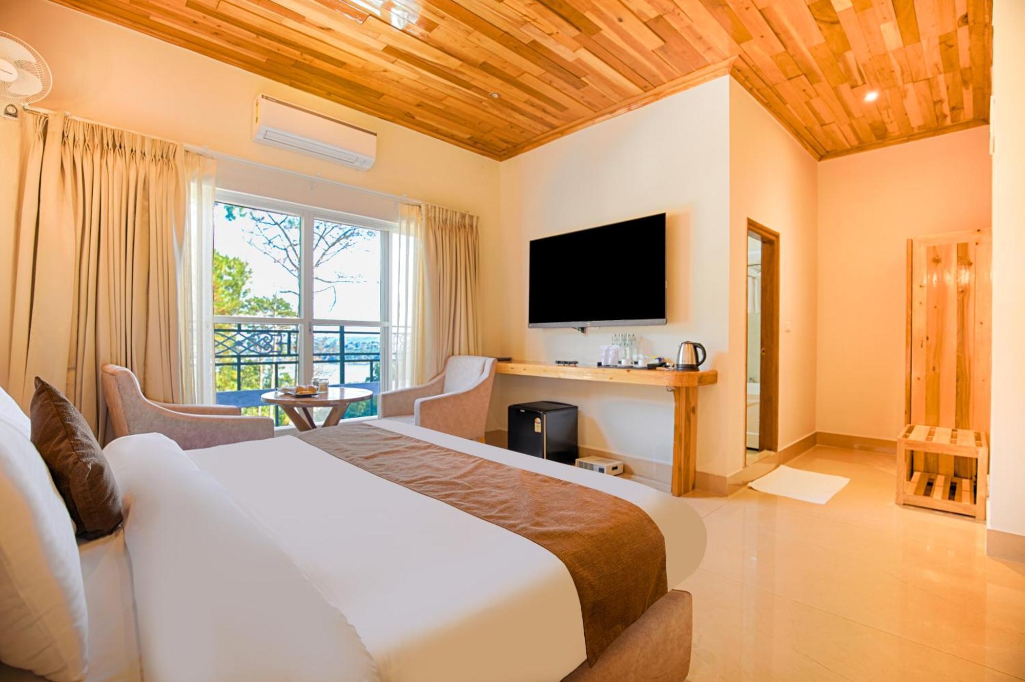 La Nicholas Lake View By Summit Hotels Shillong Bilik gambar